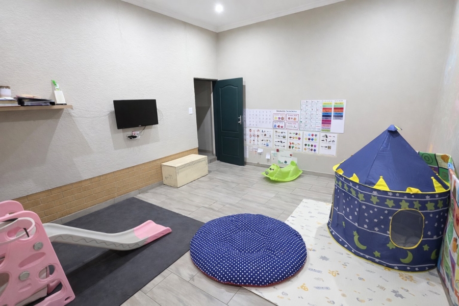 6 Bedroom Property for Sale in Sasolburg Ext 23 Free State